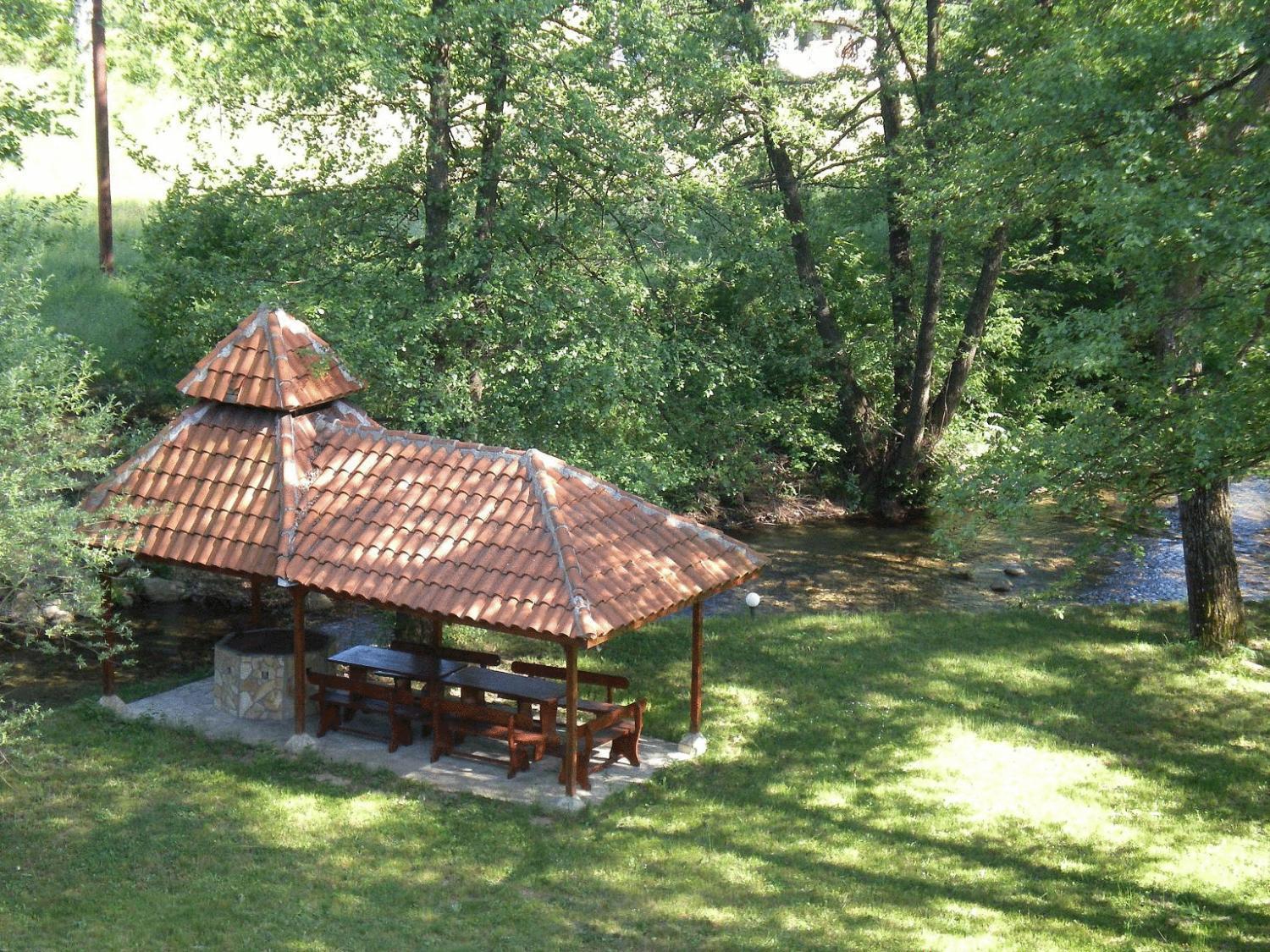 Hotel Paradise Place Kalofer Exteriér fotografie